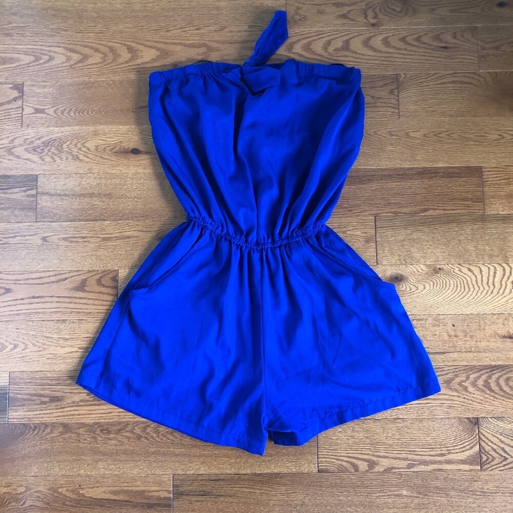 Blue sleevless Romper